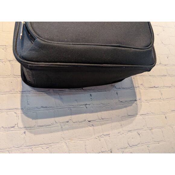 Jeep carry-on canvas adjustable strap travel tote - Picture 3 of 8